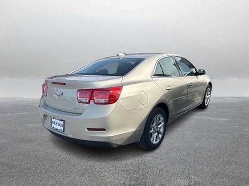 Used 2015 Chevrolet Malibu LT w/ Power Convenience Package FWD image 6