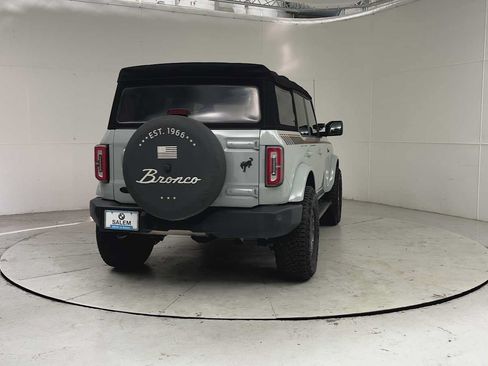 Used 2022 Ford Bronco Outer Banks AWD/4WD image 2