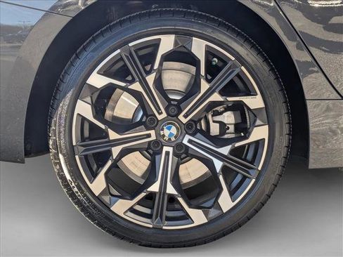 Certified 2025 BMW 330i xDrive Sedan w/ Premium Package image 26