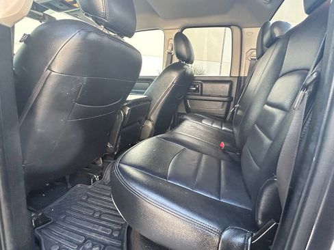 Used 2018 RAM 1500 Express RWD image 31