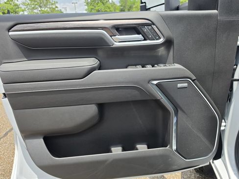 New 2026 Chevrolet Silverado 2500 LTZ w/ Trail Boss Package AWD/4WD image 19