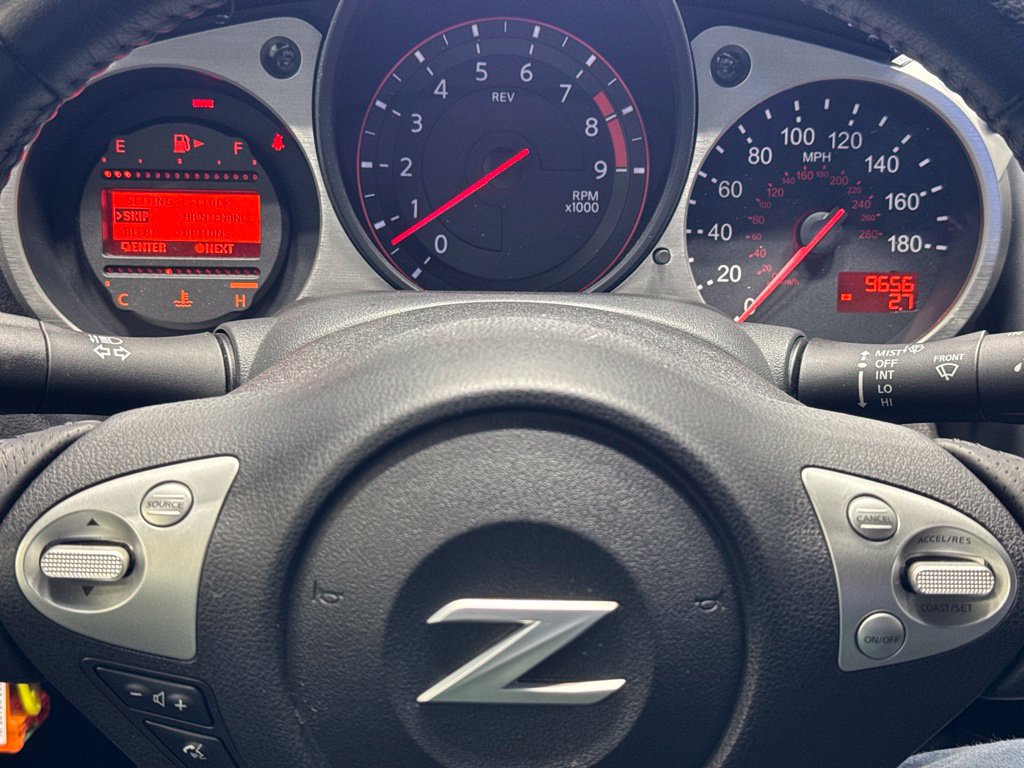 Used 2016 Nissan 370Z Coupe RWD image 13