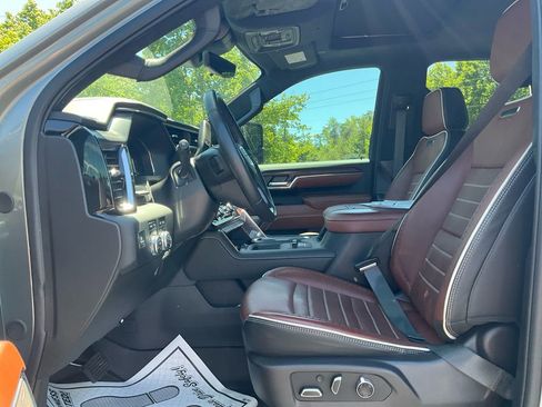 Used 2024 GMC Sierra 2500 Denali Ultimate AWD/4WD image 16