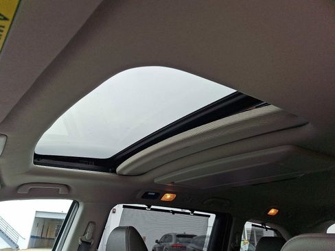 Used 2016 Honda Odyssey Touring Elite image 15