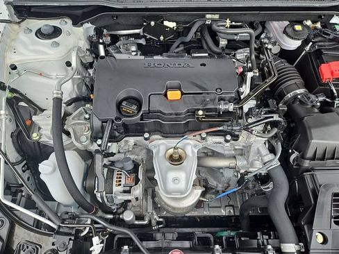 Used 2024 Honda Civic Sport image 28