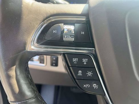 Used 2022 Lincoln Navigator L Reserve AWD/4WD image 24