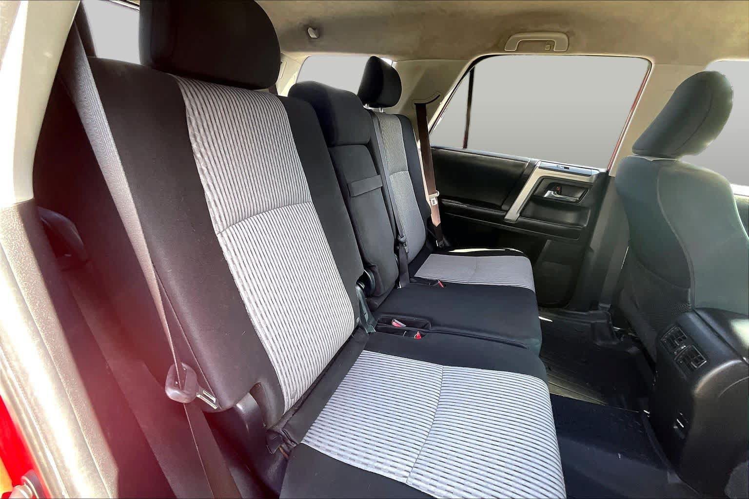 Used 2017 Toyota 4Runner SR5 RWD image 19