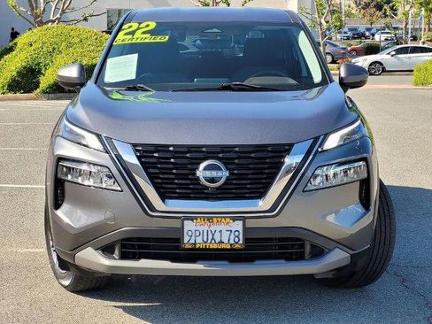 Used 2022 Nissan Rogue SV FWD image 2