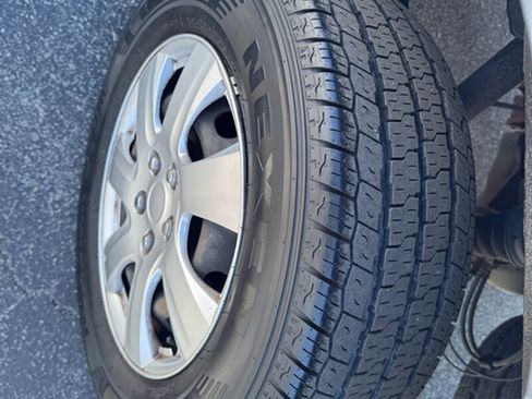 Used 2018 Ford Transit 250 250 T250 Low Roof Cargo w/ Exterior Upgrade Package image 13