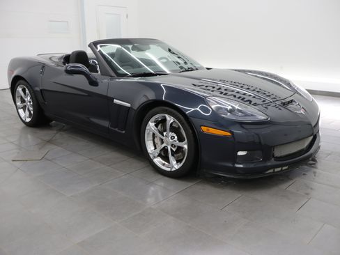 Used 2013 Chevrolet Corvette Grand Sport RWD image 46