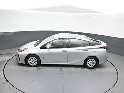 Certified 2022 Toyota Prius LE image 39