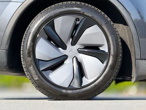 Used 2026 Tesla Model Y 2WD image 20