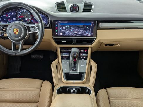 Certified 2023 Porsche Cayenne AWD/4WD image 21