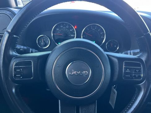 Used 2018 Jeep Wrangler Unlimited Sport S AWD/4WD image 18