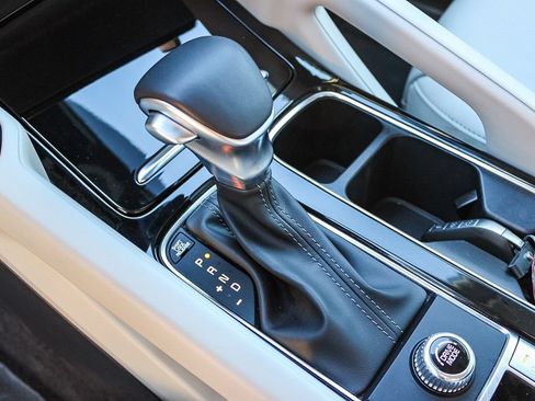 Used 2025 Kia Telluride S FWD image 21