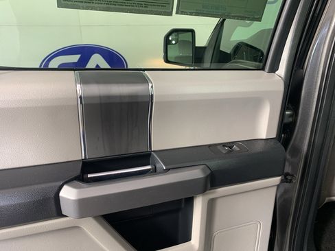 Used 2018 Ford F150 XLT w/ Equipment Group 301A Mid image 30