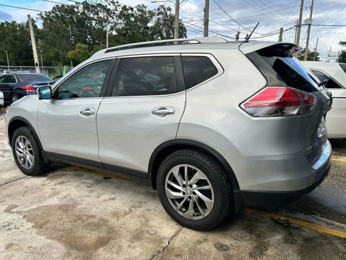 Used 2015 Nissan Rogue SL w/ SL Premium Package image 4