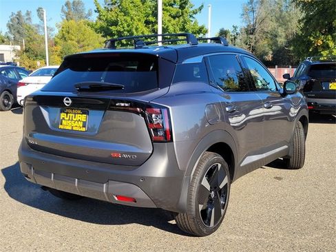 New 2026 Nissan Kicks SR w/ Cold Weather Package image 4