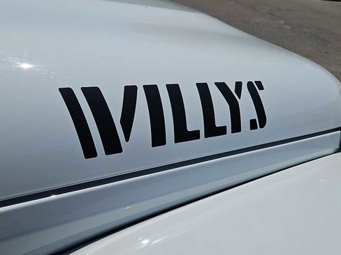 Used 2022 Jeep Gladiator Sport image 12