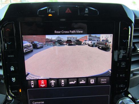 New 2026 RAM 3500 Big Horn AWD/4WD image 33