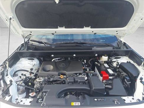 Certified 2025 Toyota RAV4 LE image 22