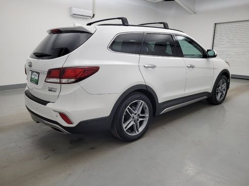 Used 2018 Hyundai Santa Fe Limited AWD/4WD image 10