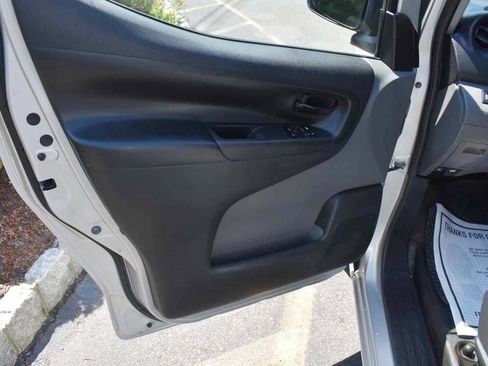 Used 2015 Chevrolet City Express LT w/ Technology Package FWD image 52