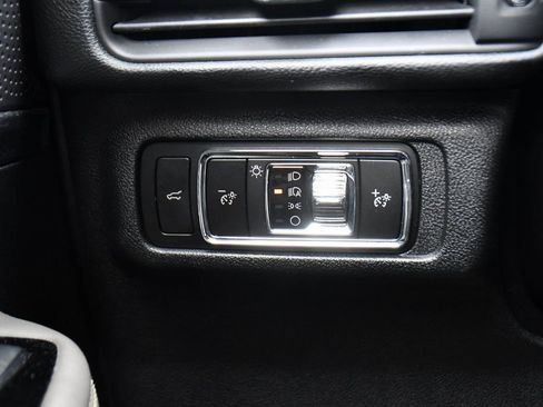 Used 2023 Lincoln Corsair AWD w/ Equipment Group 101A image 29