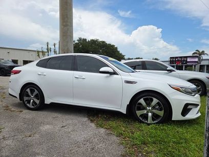 Used 2019 Kia Optima S w/ S Panoramic Sunroof Package