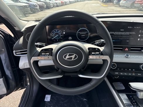 New 2026 Hyundai Elantra Limited FWD image 16