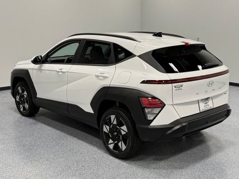 Used 2024 Hyundai Kona SEL AWD/4WD image 9