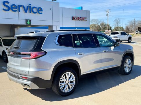 Used 2026 GMC Acadia Elevation w/ Elevation Premium Package image 5