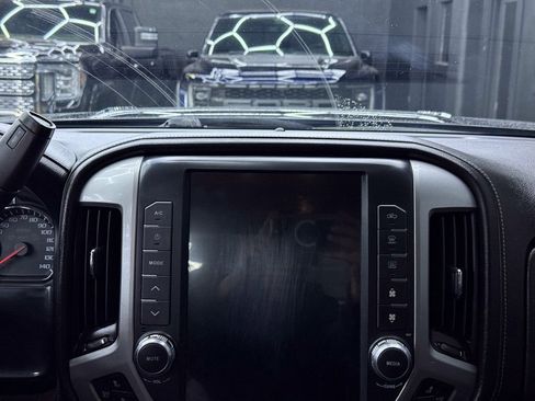 Used 2015 GMC Sierra 2500 SLT w/ Duramax Plus Package image 24