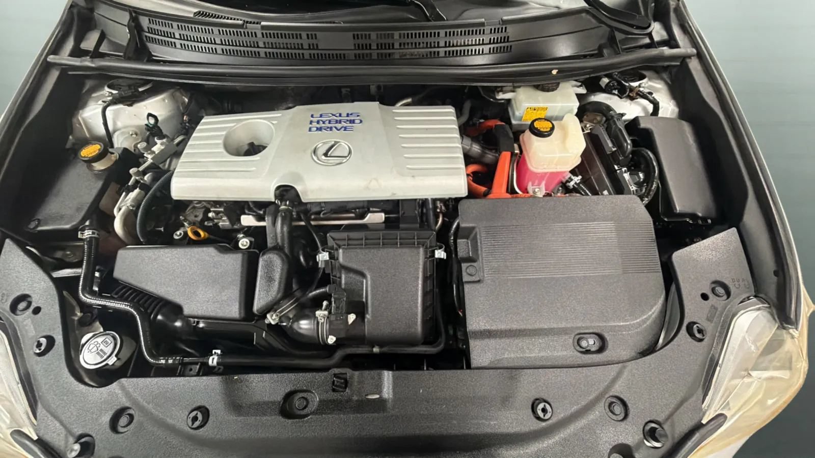 Used 2013 Lexus CT 200h w/ Premium Pkg w/Navigation FWD image 23