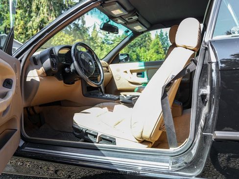 Used 1999 BMW 323i Convertible image 33