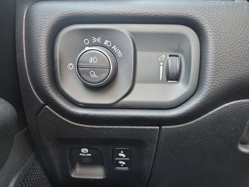 New 2026 RAM 1500 4x4 Crew Cab image 25