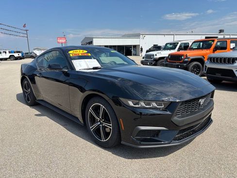 Used 2024 Ford Mustang Coupe image 5