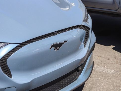 Used 2023 Ford Mustang Mach-E Select image 6