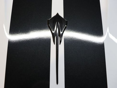 Used 2024 Chevrolet Corvette Stingray Premium Conv w/ Z51 Performance Package image 18