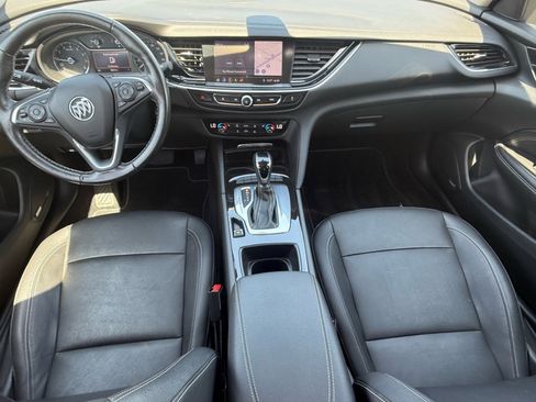 Used 2019 Buick Regal Essence w/ Sights and Sounds Package image 15