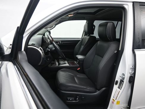 Used 2019 Lexus GX 460 460 image 24