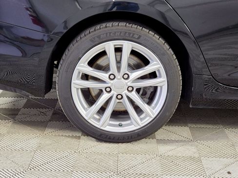 Used 2023 Cadillac CT4 Luxury RWD image 9