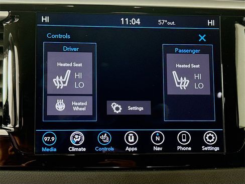 Used 2020 Chrysler Pacifica Touring-L Plus image 10