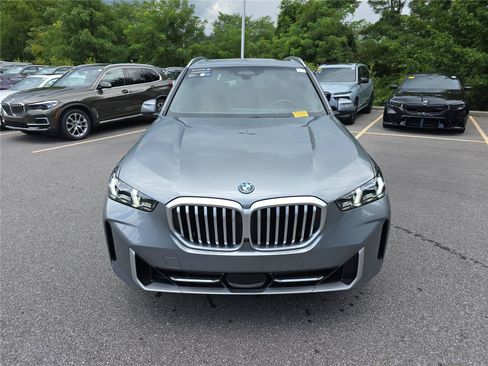 Used 2026 BMW X5 xDrive50e AWD/4WD image 8