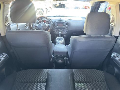 Used 2017 Nissan Juke S FWD image 24