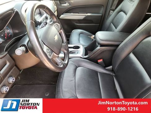 Used 2017 Chevrolet Colorado LT w/ Luxury Package, Chrome AWD/4WD image 14