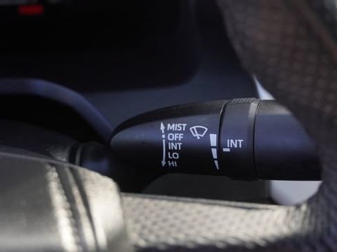 Used 2024 Toyota Tacoma TRD Off-Road AWD/4WD image 30