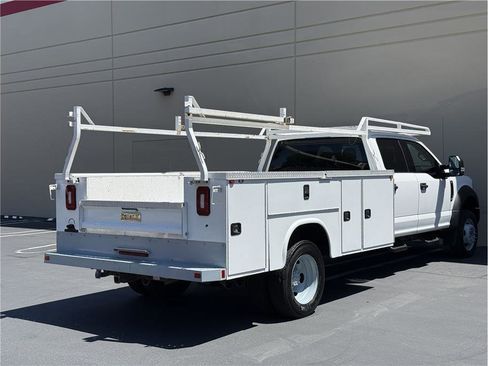 Used 2018 Ford F550 4x4 Crew Cab Super Duty image 6
