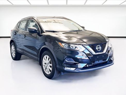Used 2020 Nissan Rogue Sport SV w/ All-Weather Package image 3