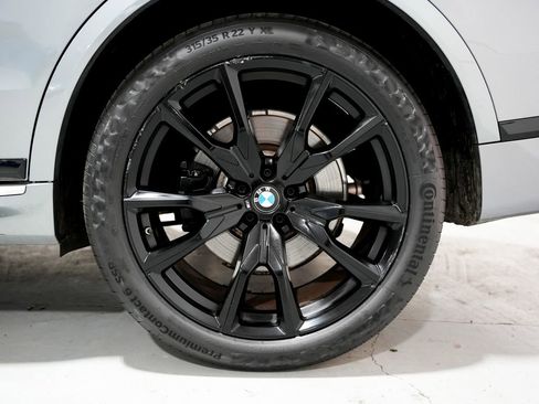 Used 2024 BMW X7 xDrive40i w/ M Sport Package image 44